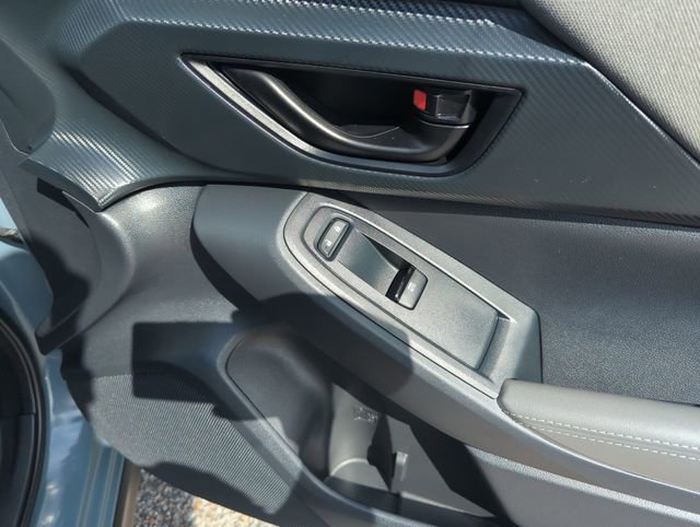 Used 2024 Subaru Crosstrek 2.0i Premium image 31