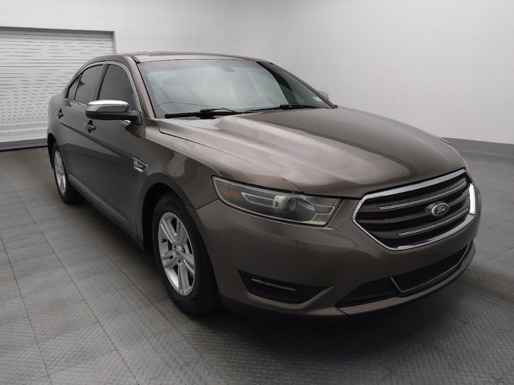 Used 2015 Ford Taurus Limited FWD image 13