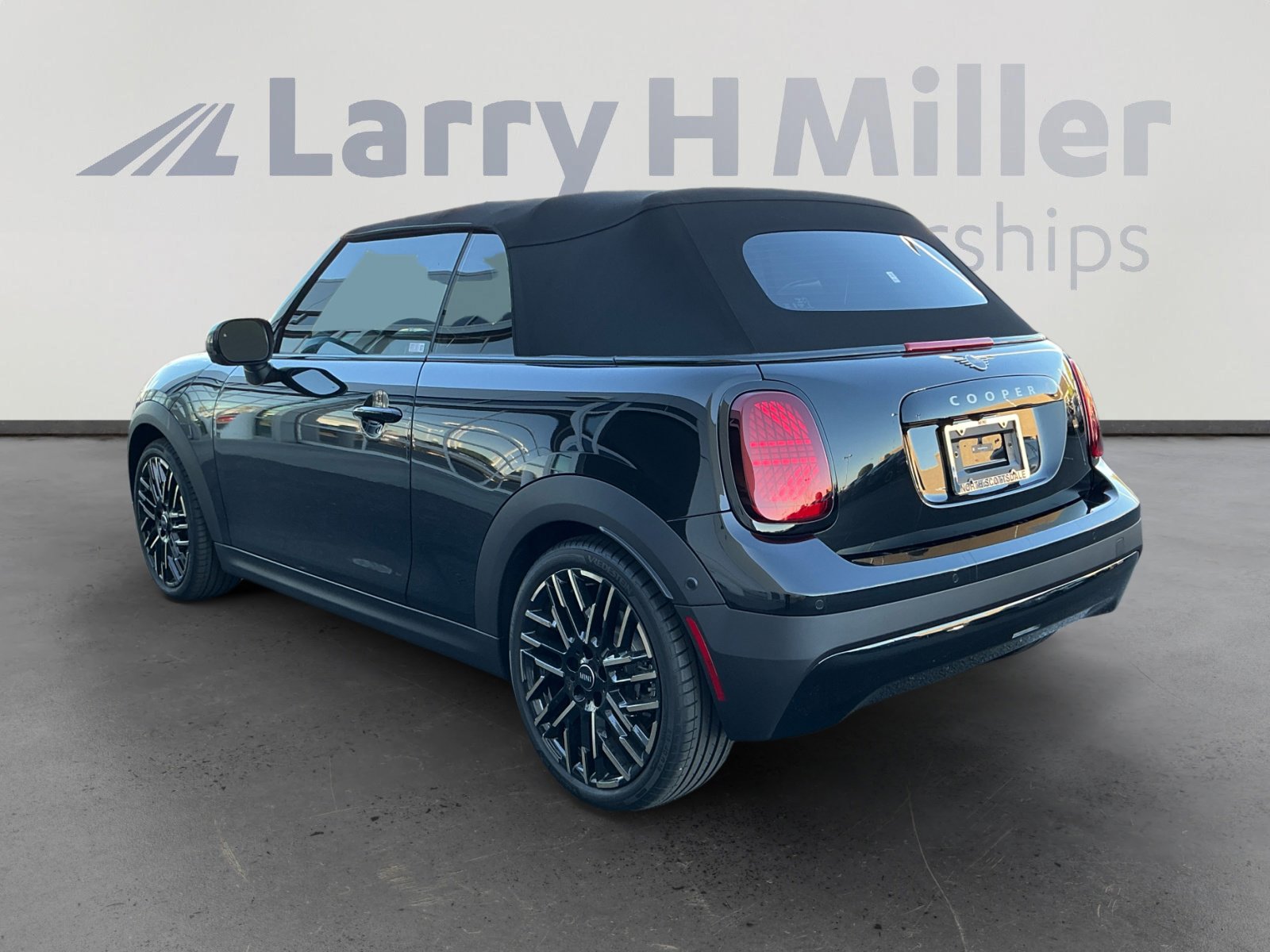 Used 2025 MINI Cooper S image 3