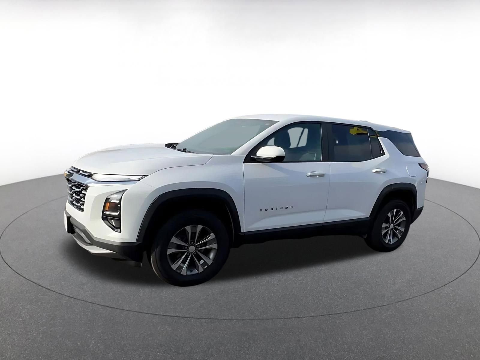 Used 2025 Chevrolet Equinox LT image 9