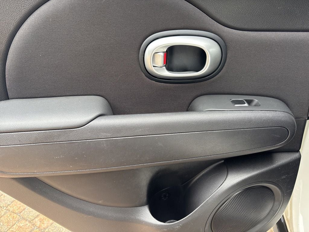 Used 2019 Kia Soul + FWD image 26