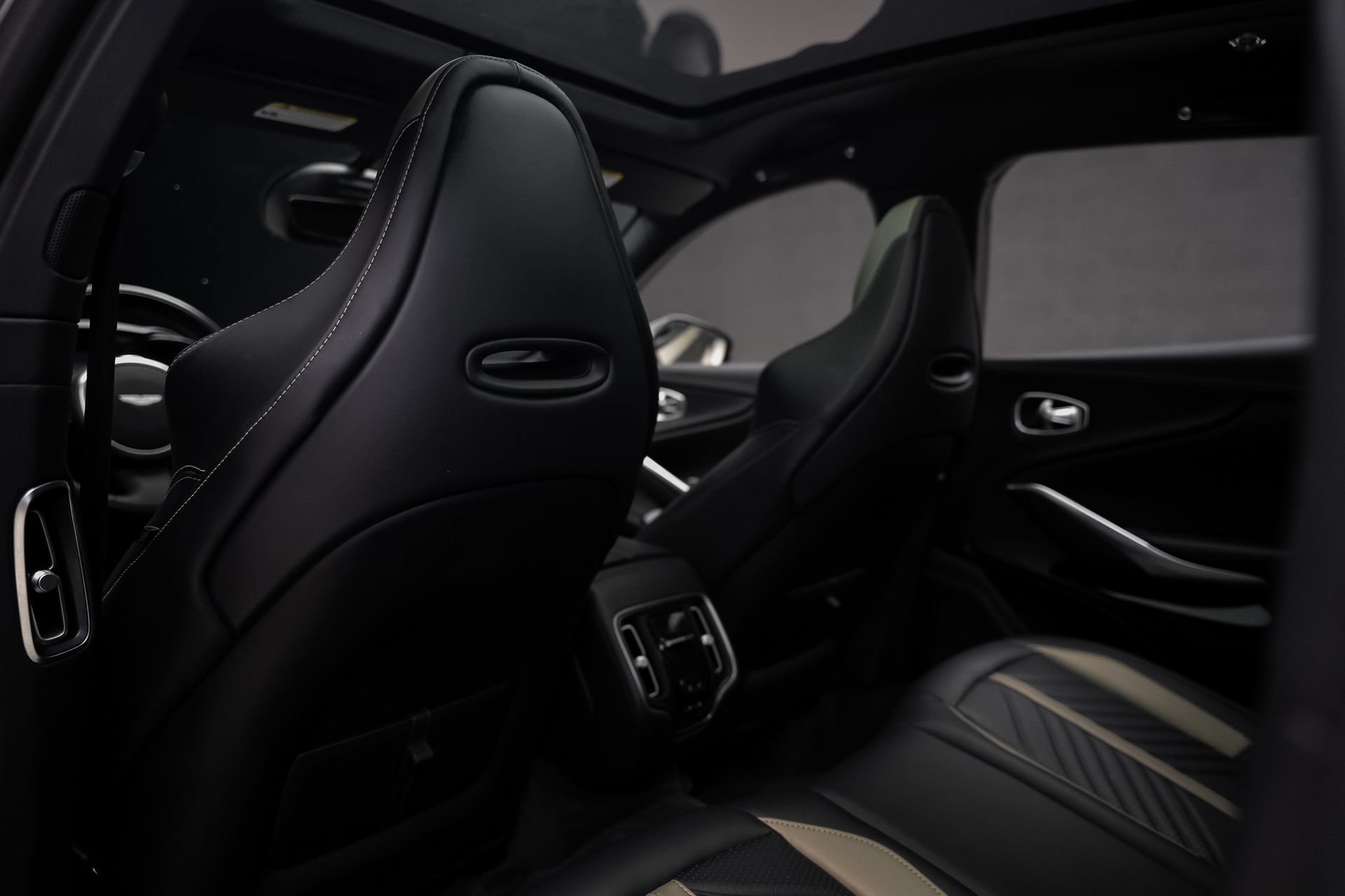 Used 2023 Aston Martin DBX 707 AWD/4WD image 68