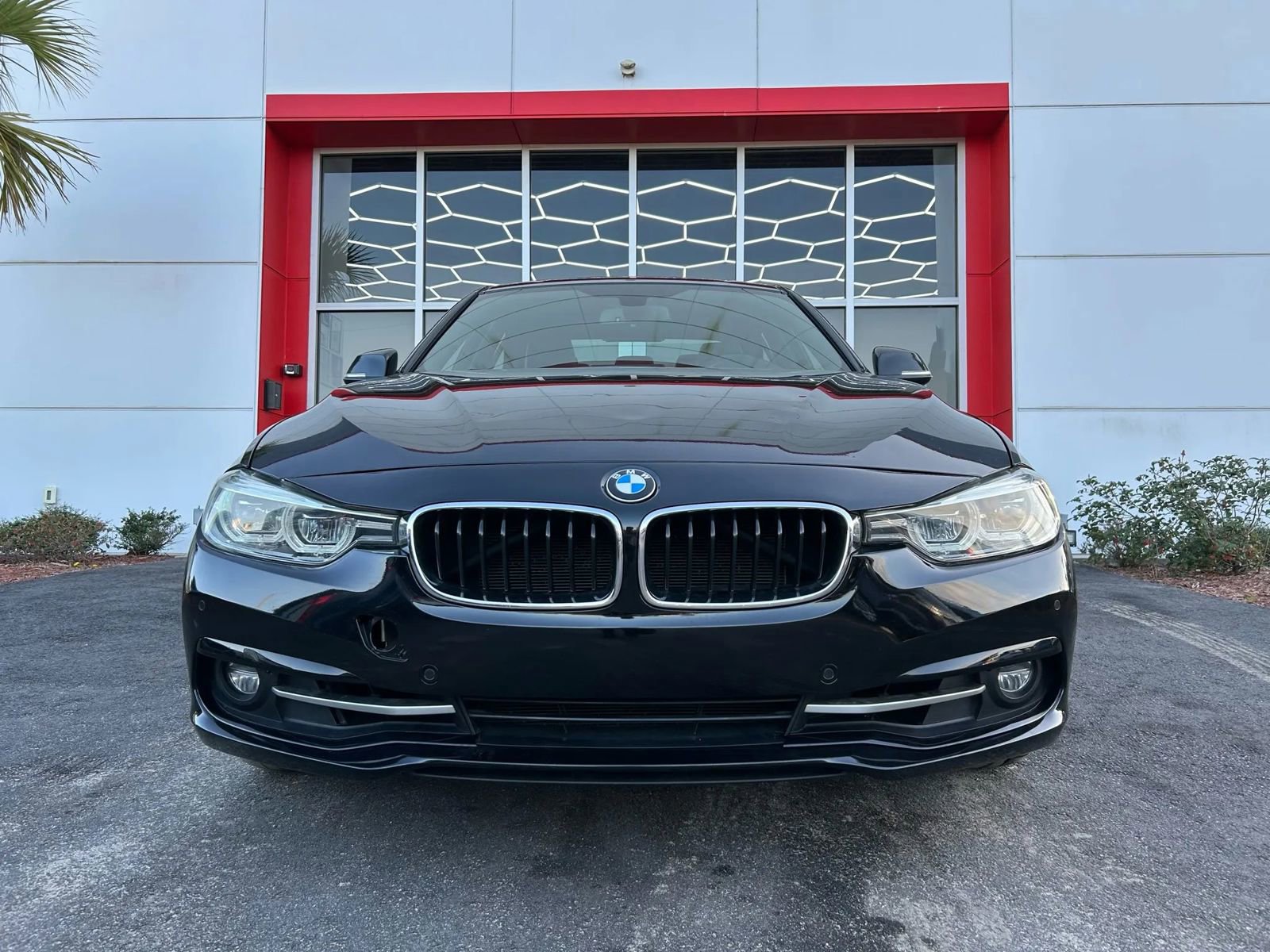 Used 2017 BMW 330i Sedan image 2