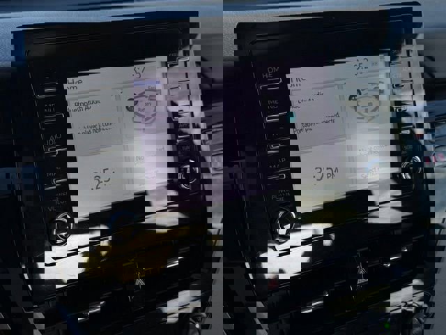 Used 2021 Toyota Camry LE image 19