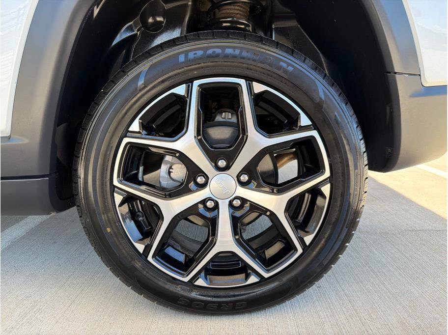 Used 2024 Jeep Compass Limited AWD/4WD image 24