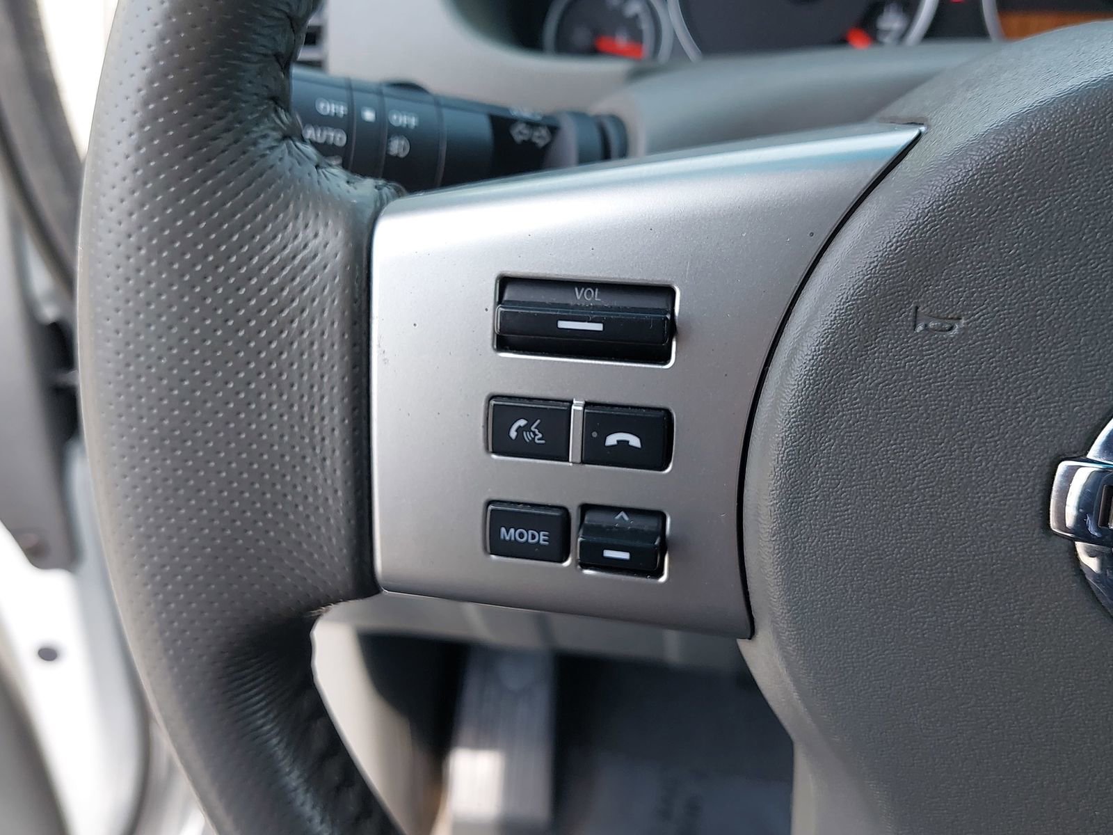 Used 2019 Nissan Frontier SL RWD image 16