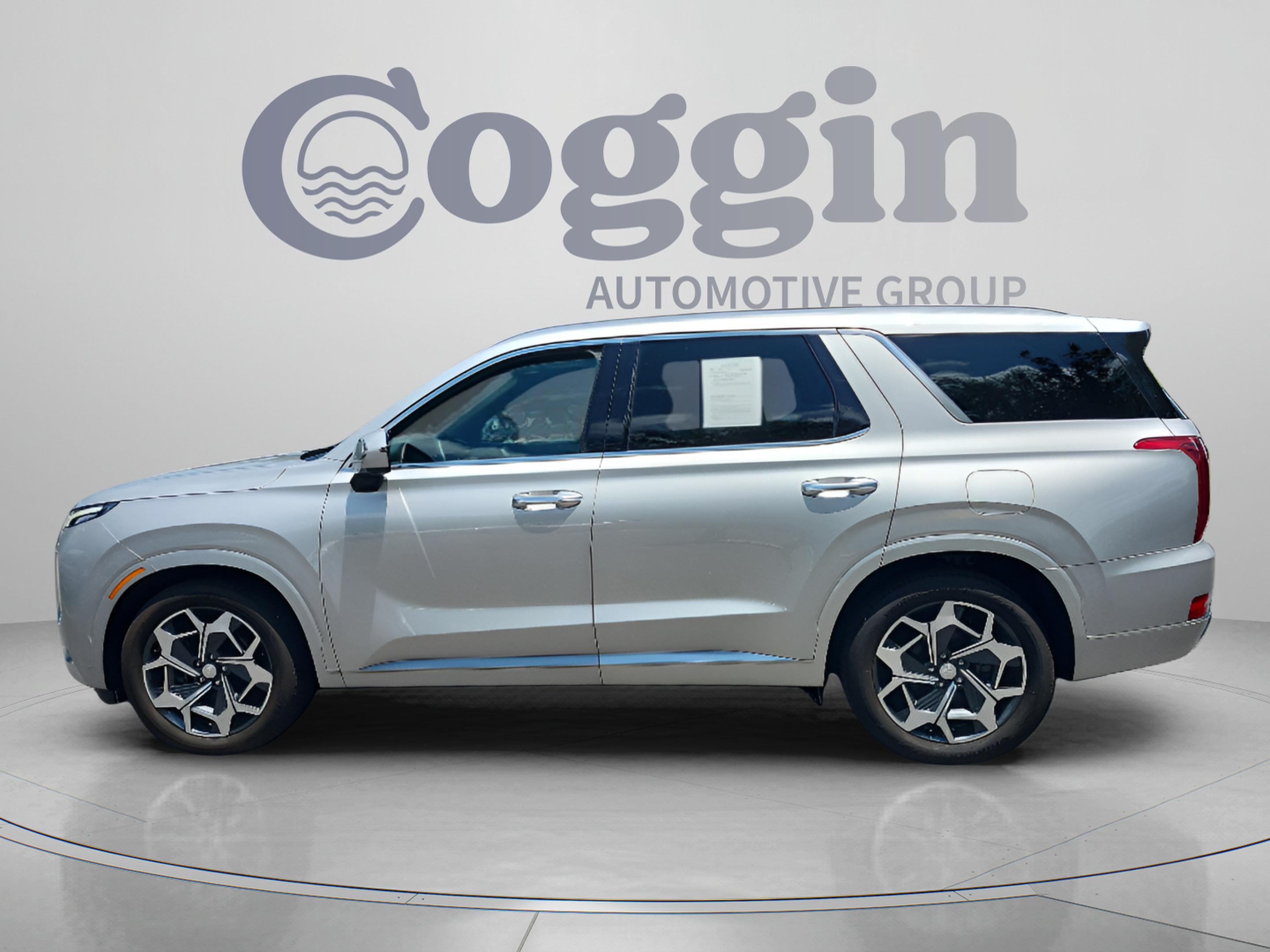 Used 2021 Hyundai Palisade Calligraphy FWD image 2