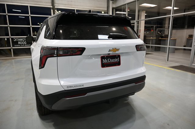 New 2026 Chevrolet Equinox LT w/ Convenience Package II image 6