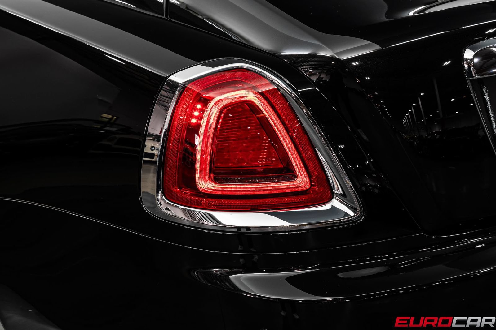 Used 2019 Rolls-Royce Wraith RWD image 17