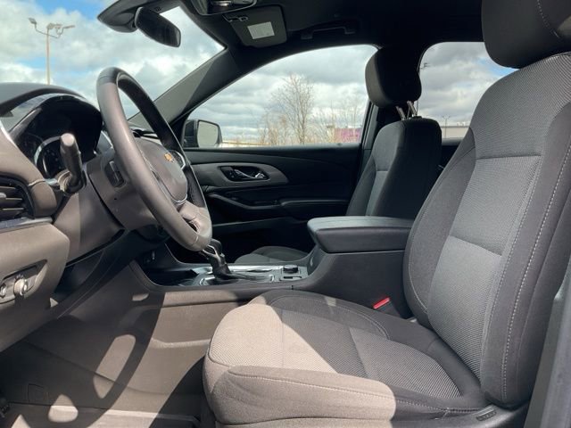 Certified 2023 Chevrolet Traverse LT w/ LPO, Floor Liner Package AWD/4WD image 2
