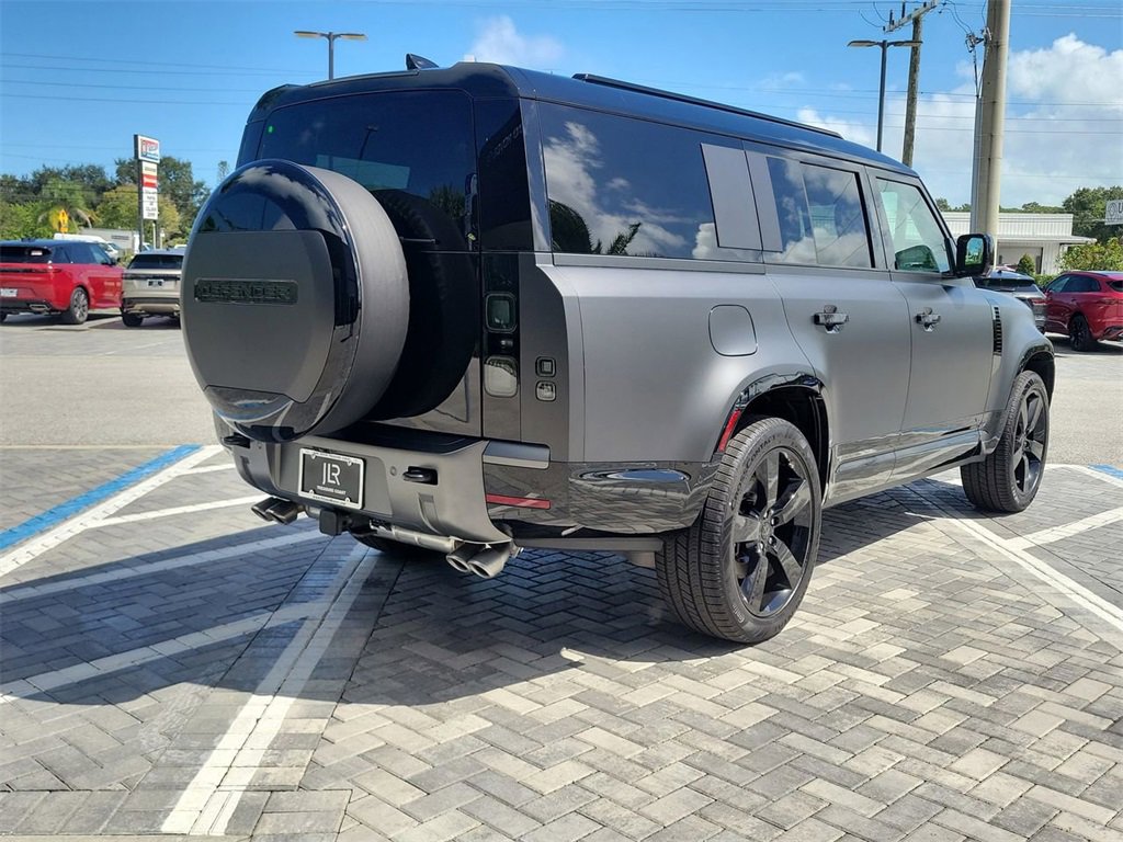 New 2026 Land Rover Defender 130 V8 image 5