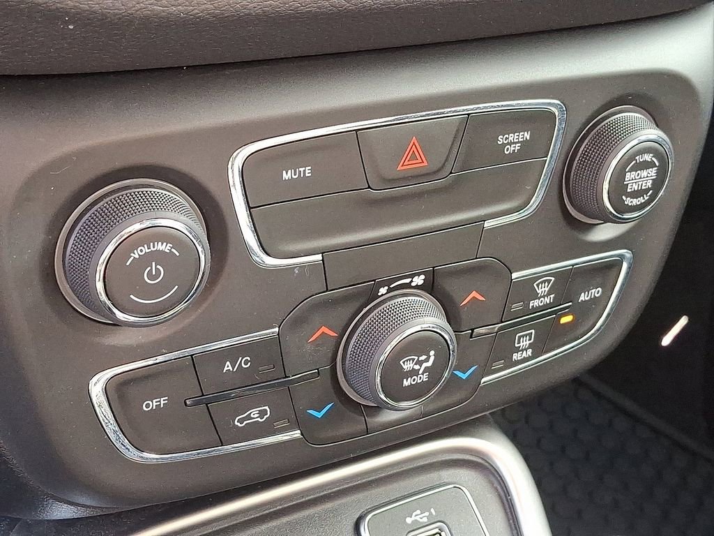 Used 2020 Jeep Compass Latitude w/ Popular Equipment Group image 16