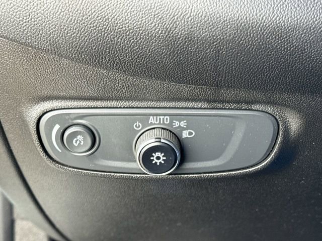 Used 2022 Chevrolet Equinox LT image 19