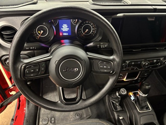 Used 2024 Jeep Gladiator Sport image 16