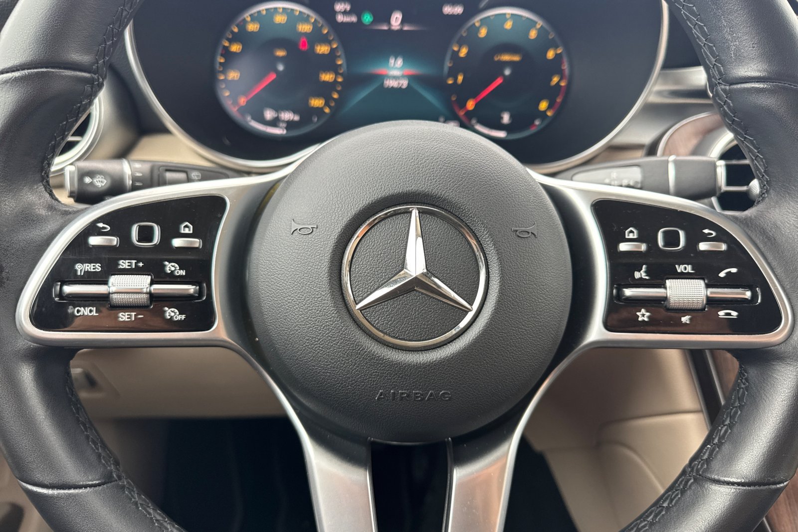 Used 2022 Mercedes-Benz GLC 300 4MATIC image 27