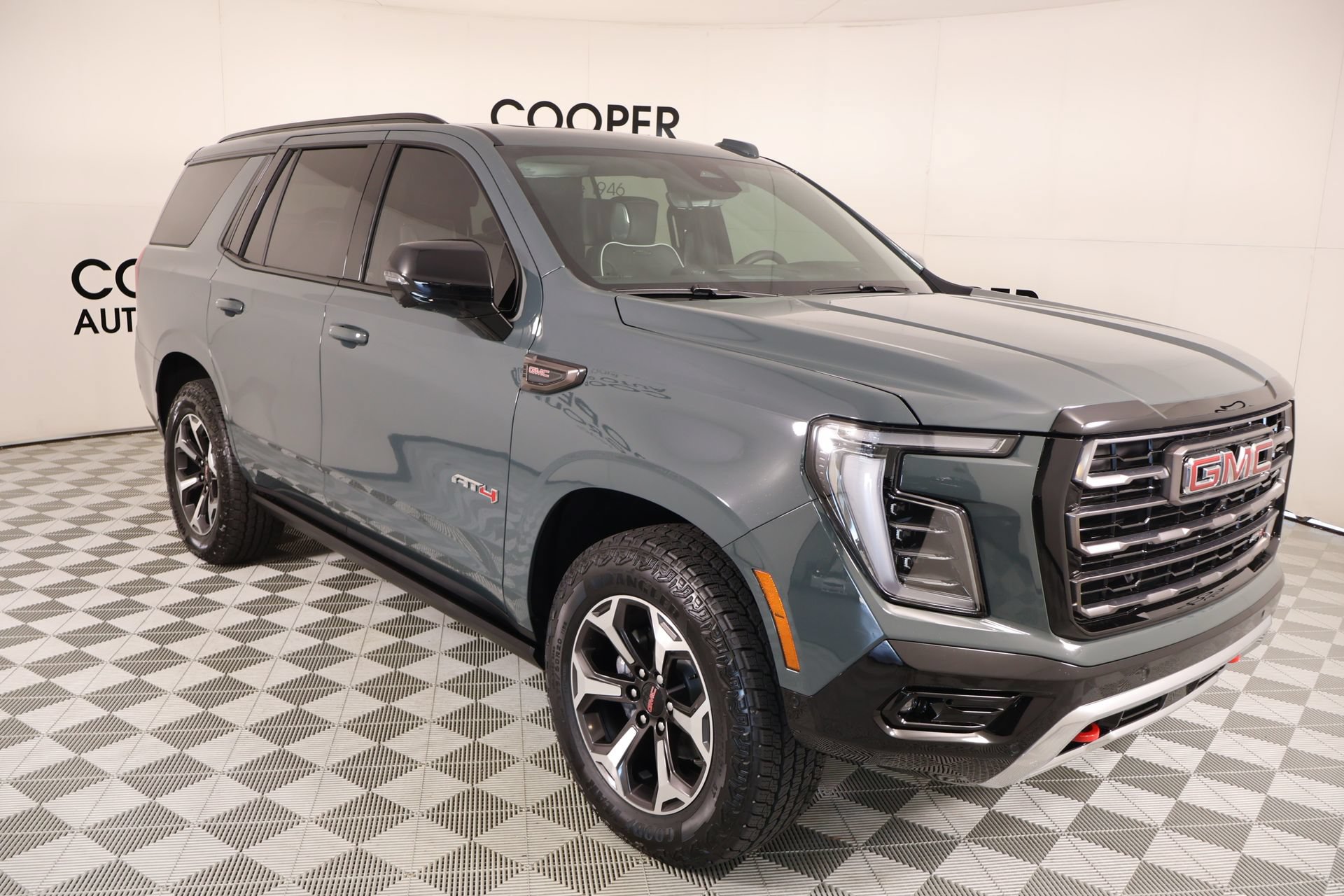 Used 2026 GMC Yukon AT4 Ultimate w/ LPO, Floor Liner Package