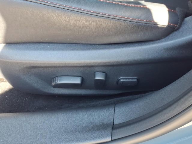 Used 2025 Nissan Sentra SR w/ SR Premium Package FWD image 18