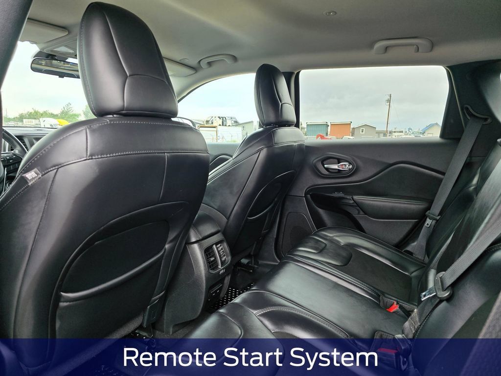Used 2020 Jeep Cherokee Latitude Plus AWD/4WD image 11