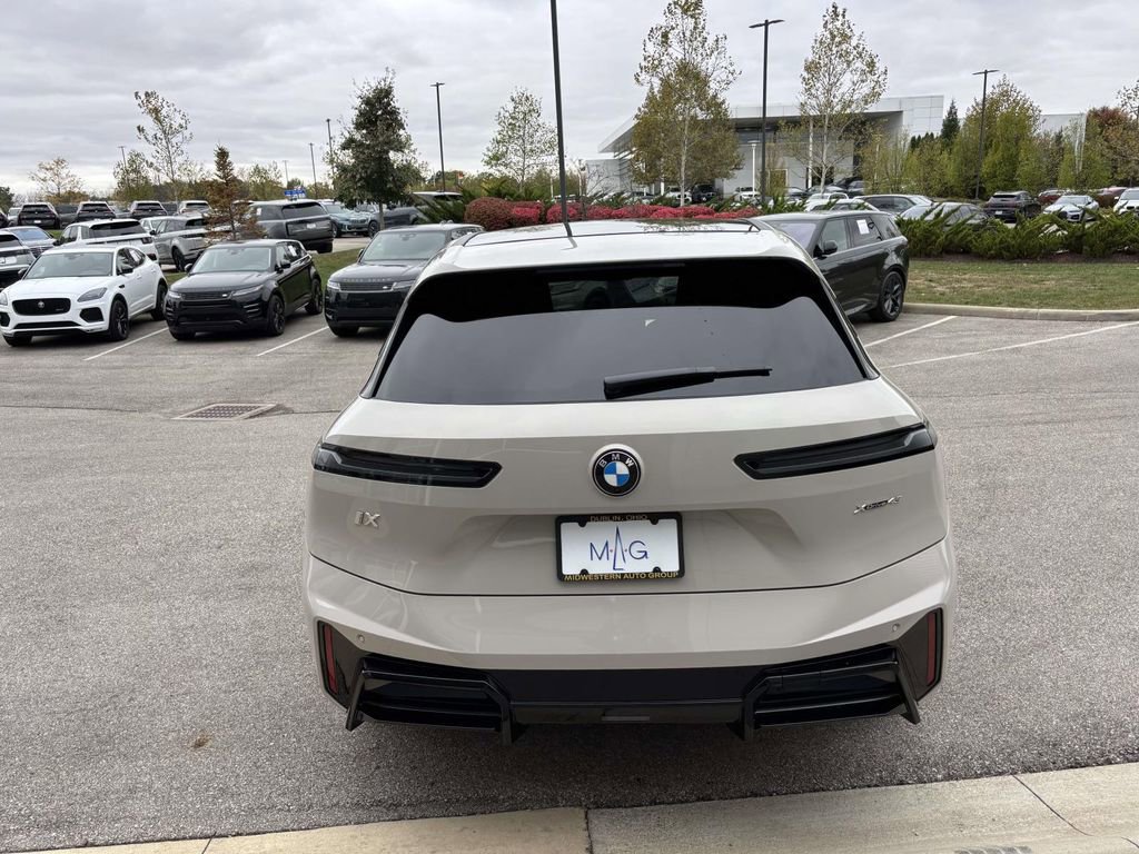 New 2026 BMW iX xDrive45 w/ M Sport Package image 6