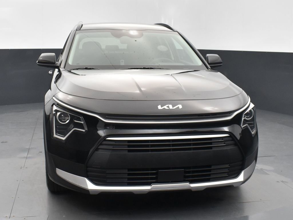 Certified 2025 Kia Niro EX FWD image 2
