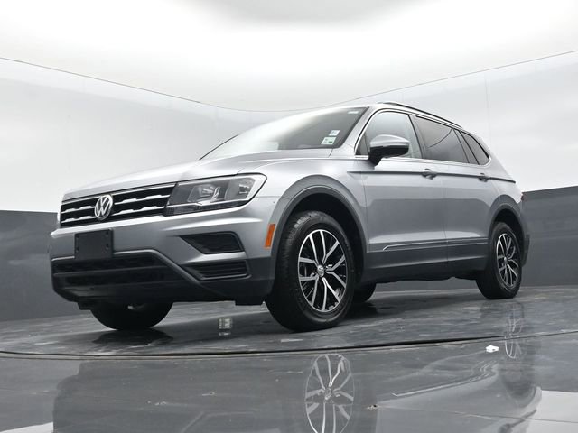 Used 2021 Volkswagen Tiguan SE image 19