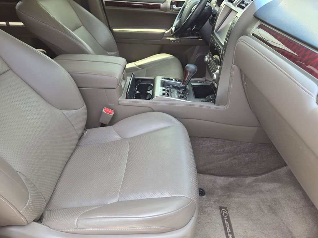 Used 2016 Lexus GX 460 Luxury w/ Preferred Accessory Package AWD/4WD image 14