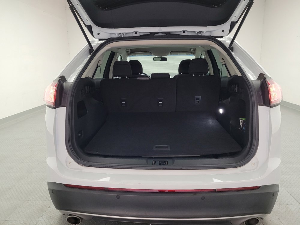 Used 2017 Ford Edge SEL FWD image 29