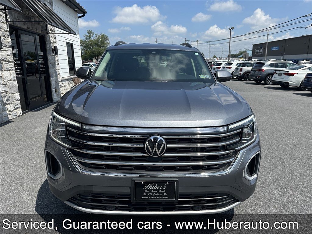 Used 2024 Volkswagen Atlas SE image 2