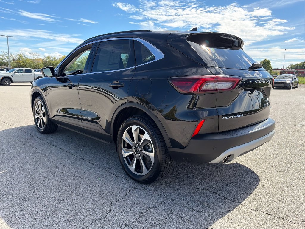 Used 2023 Ford Escape Platinum AWD/4WD image 5
