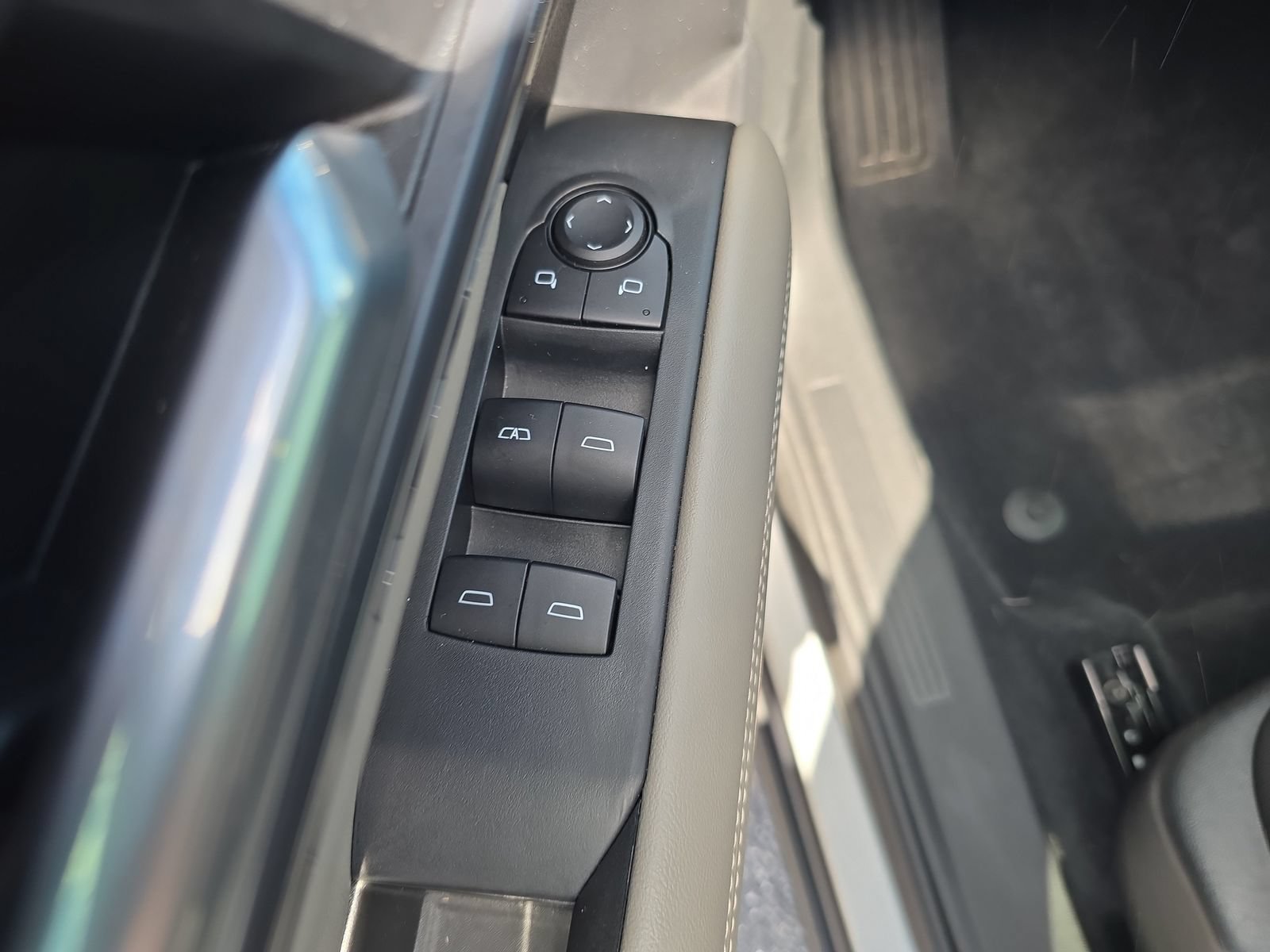 Used 2025 GMC Terrain Elevation FWD image 14