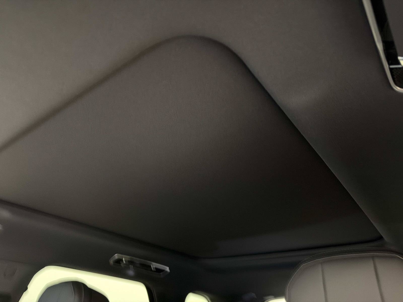 New 2026 Land Rover Range Rover Sport SE AWD/4WD image 19