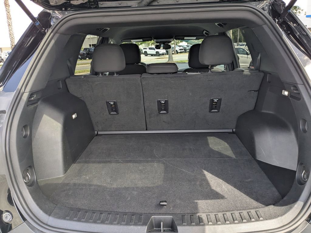 Certified 2025 GMC Terrain Elevation image 12