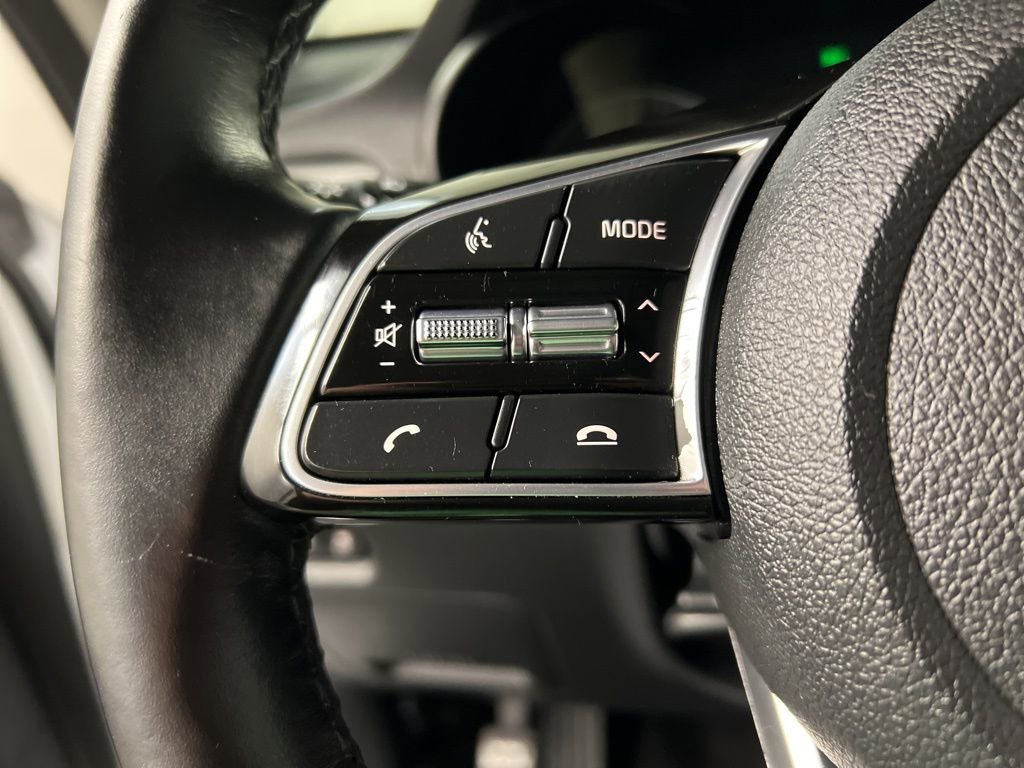 Used 2020 Kia Optima SE image 19