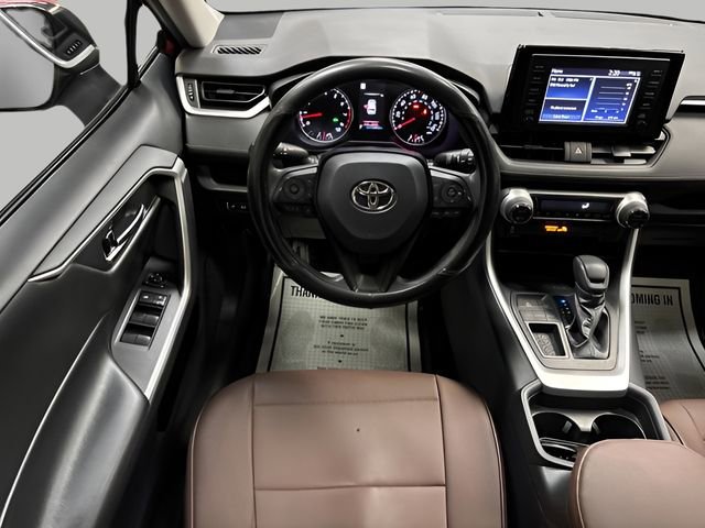 Used 2019 Toyota RAV4 XLE w/ Phone Cable & Charge Package image 13