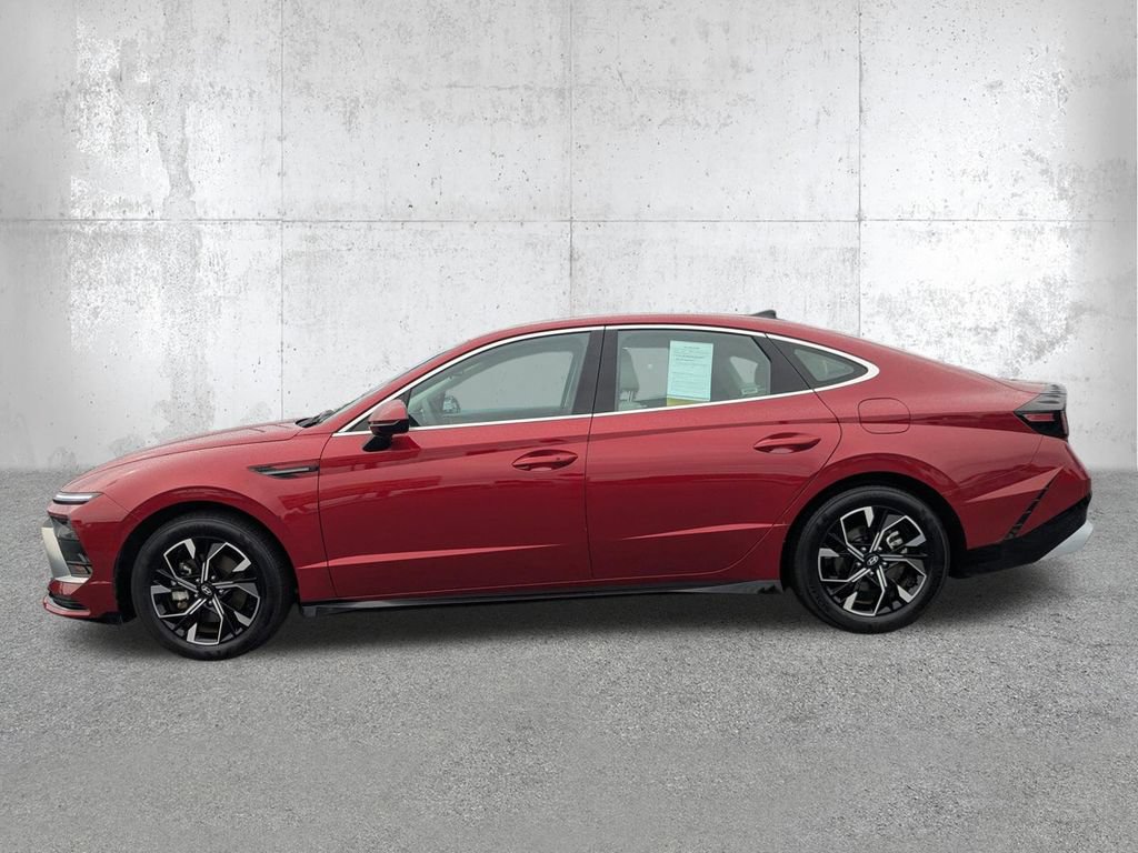 Used 2025 Hyundai Sonata SEL FWD image 8