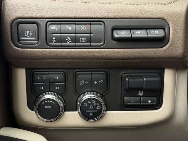 Used 2023 GMC Yukon Denali w/ Max Trailering Package AWD/4WD image 22