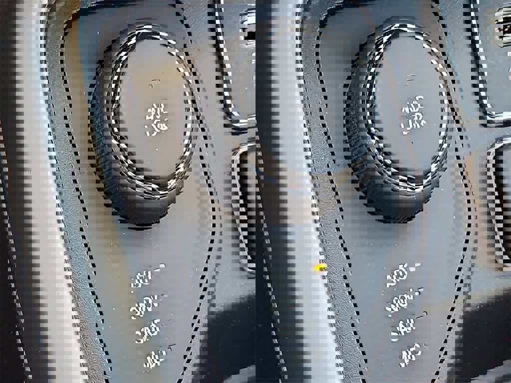 Used 2020 Jeep Compass Latitude w/ Popular Equipment Group image 22