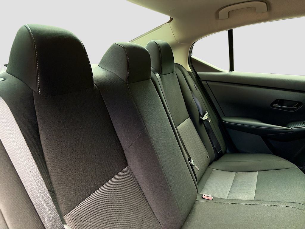 Used 2025 Nissan Sentra SV FWD image 25