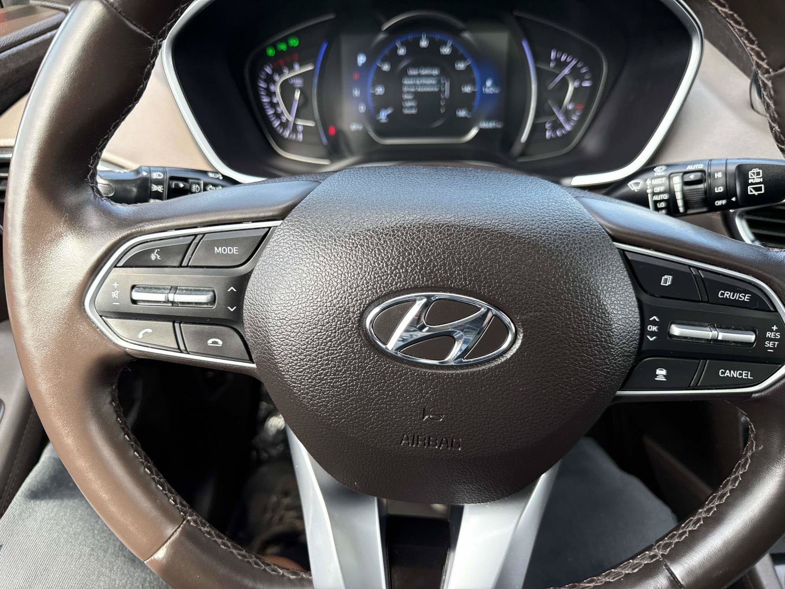 Used 2020 Hyundai Santa Fe Limited AWD/4WD image 26