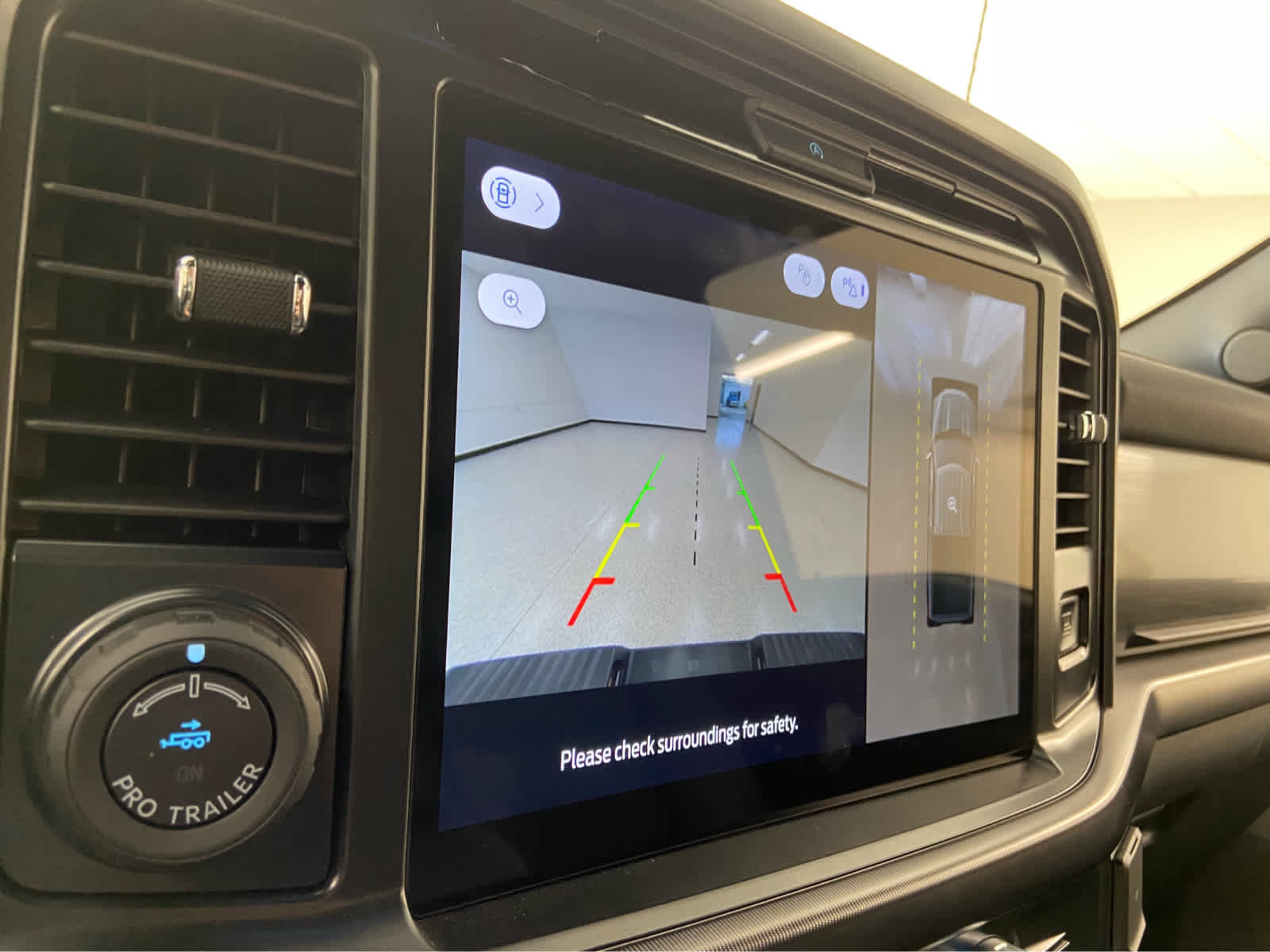 Used 2026 Ford F150 Lariat RWD image 31