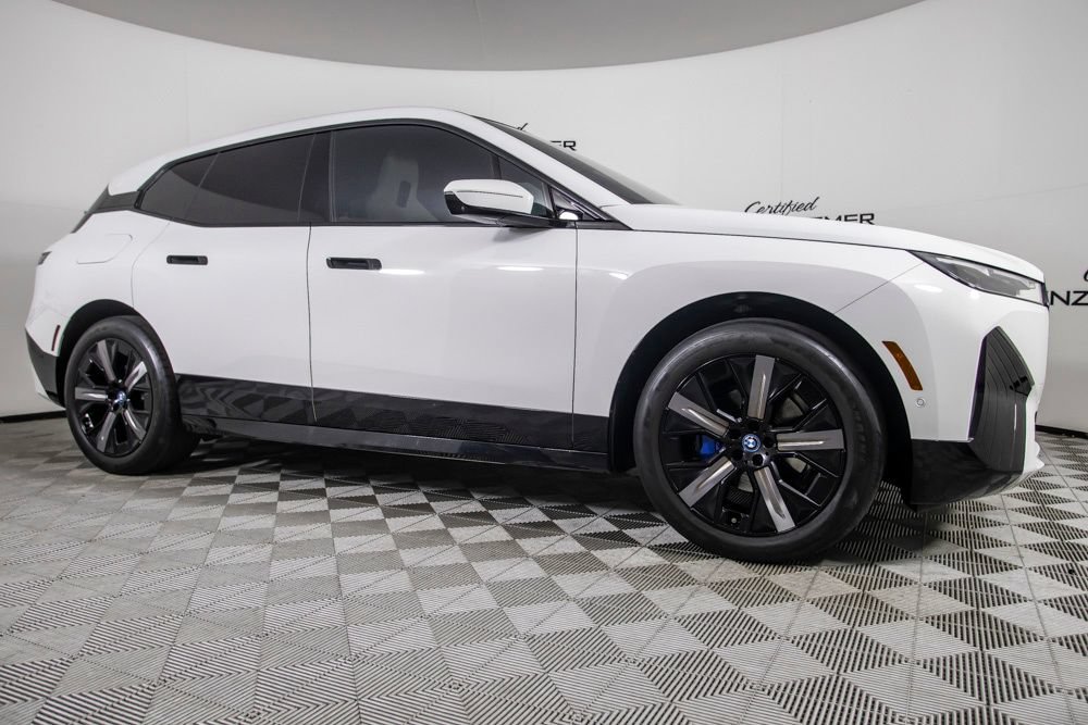 Used 2024 BMW iX xDrive50 w/ Sport Package AWD/4WD image 2