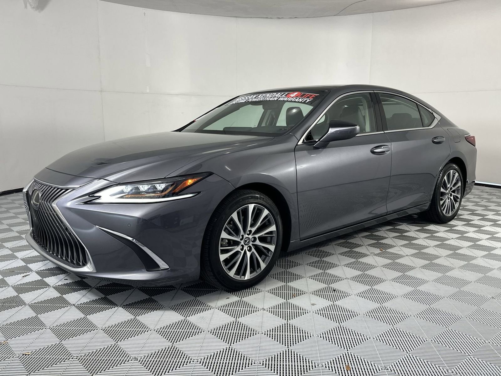 Used 2019 Lexus ES 350 w/ Accessory Package 2 FWD image 4