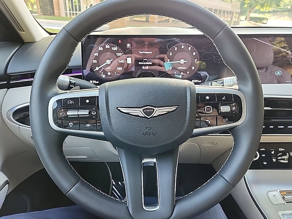 Certified 2026 Genesis GV70 2.5T Advanced AWD/4WD image 10