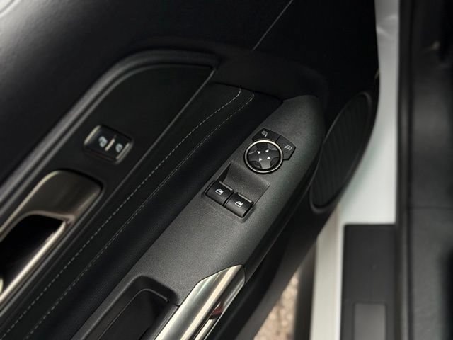 Used 2016 Ford Mustang Shelby GT350 w/ Technology Package RWD image 31