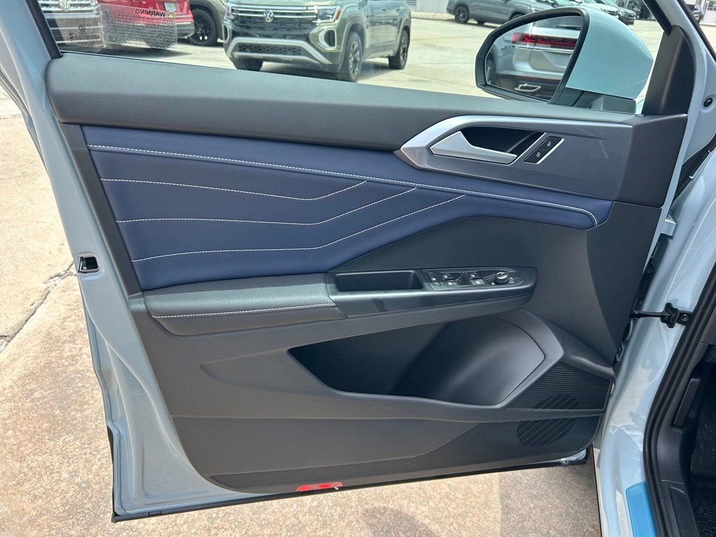 New 2026 Volkswagen Taos SEL AWD/4WD image 42