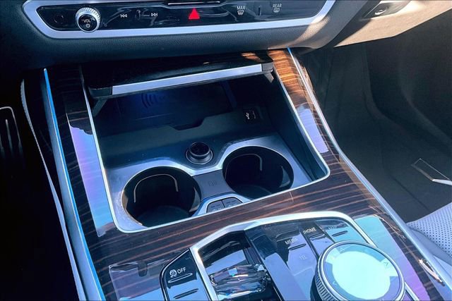 Used 2026 BMW X7 xDrive40i w/ Executive Package image 26