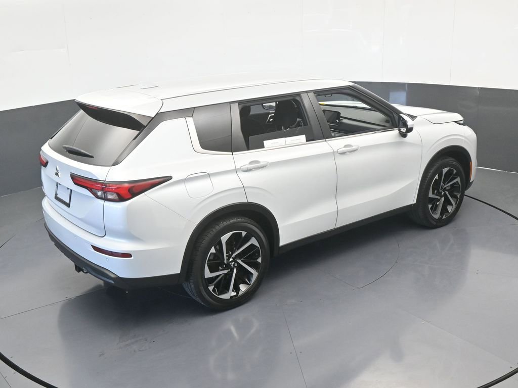 Used 2022 Mitsubishi Outlander ES image 51