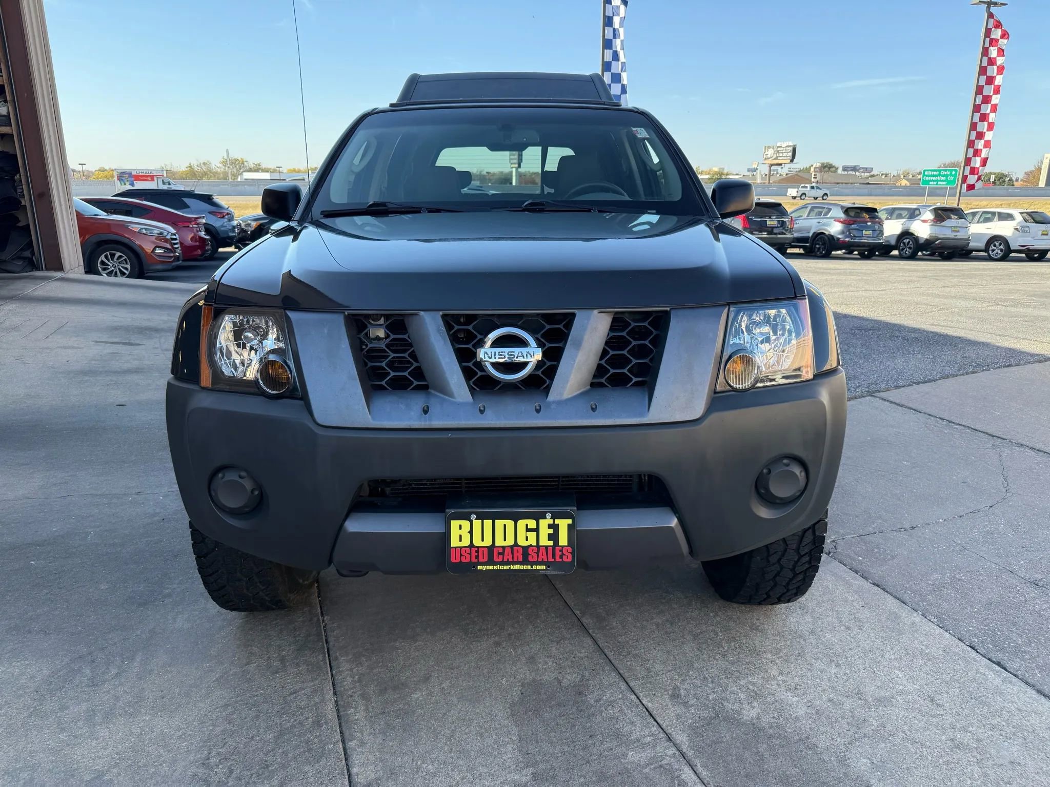 Used 2008 Nissan Xterra S w/ Tow Pkg image 2