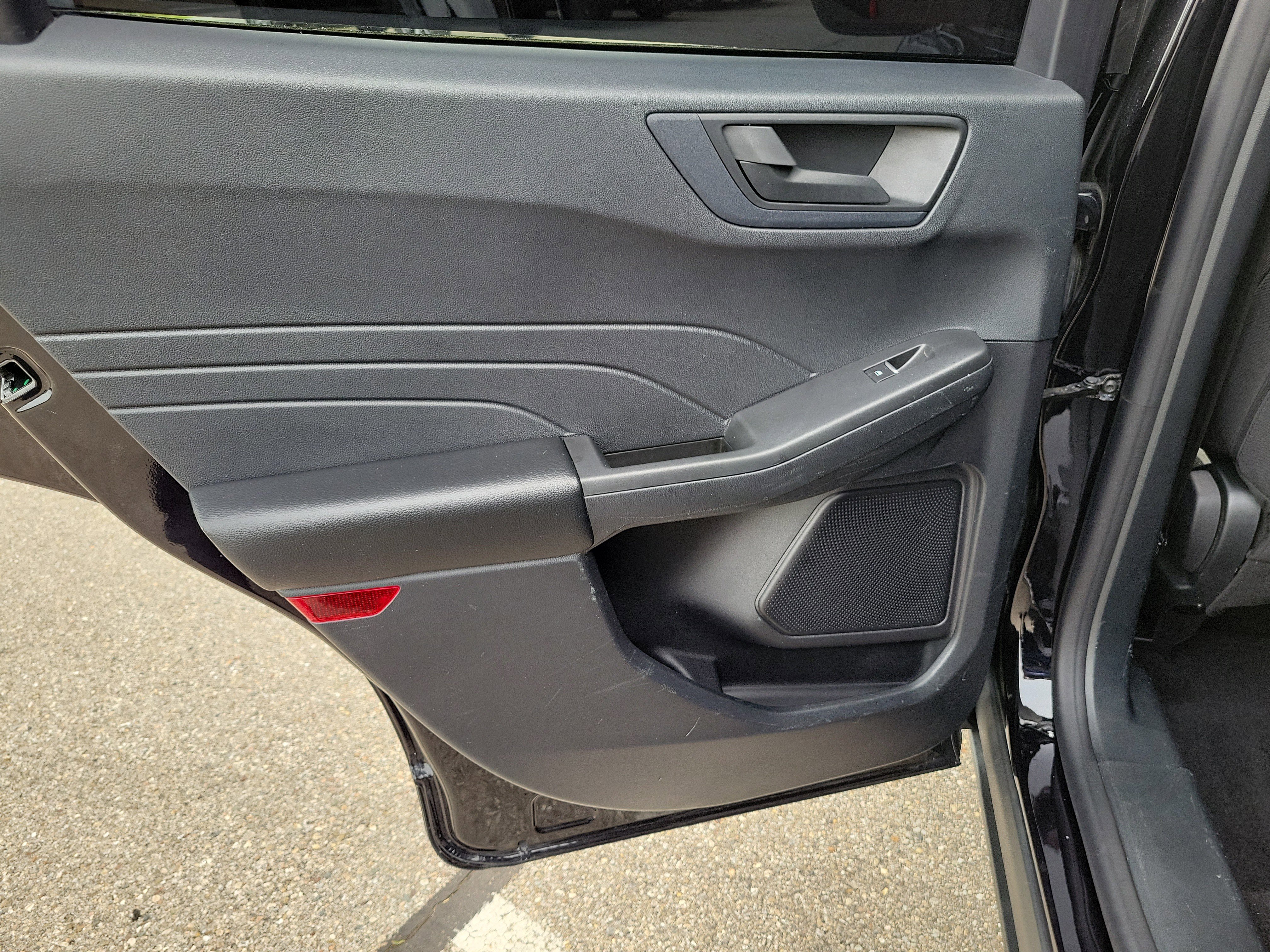 Used 2022 Ford Escape SE FWD image 14
