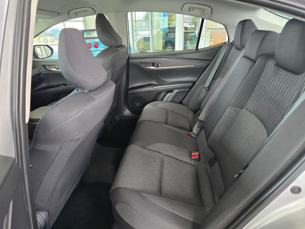 Used 2026 Toyota Camry LE image 38